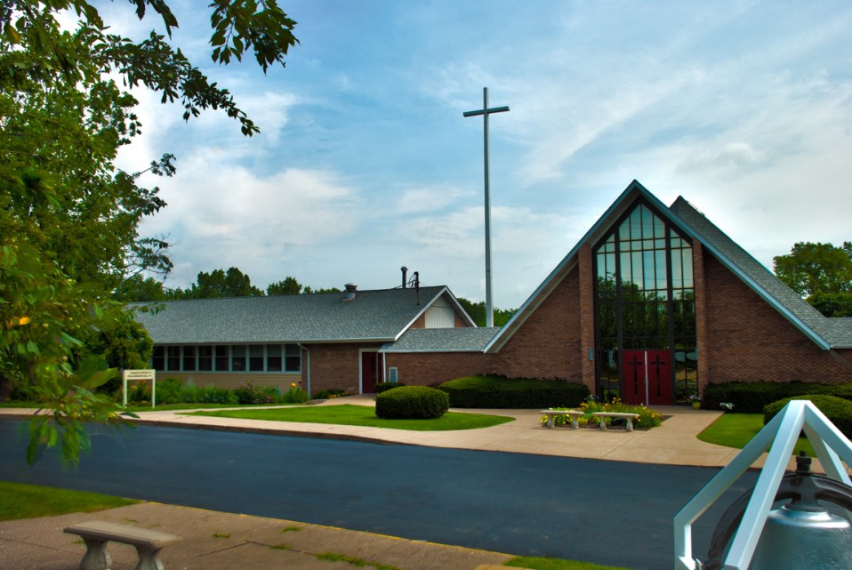 Bettendorf Presbyterian Church – Love all. Serve all.